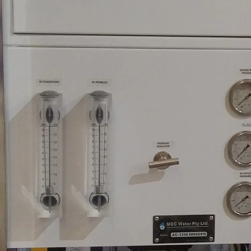 Panel Mount Rotameter with Integrated Control Valve – MDC Water